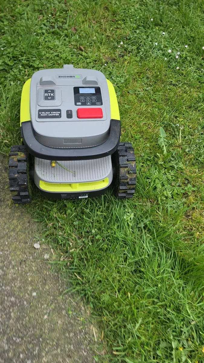 Robotic Lawnmower GPS, no wires, brand new - Image 4