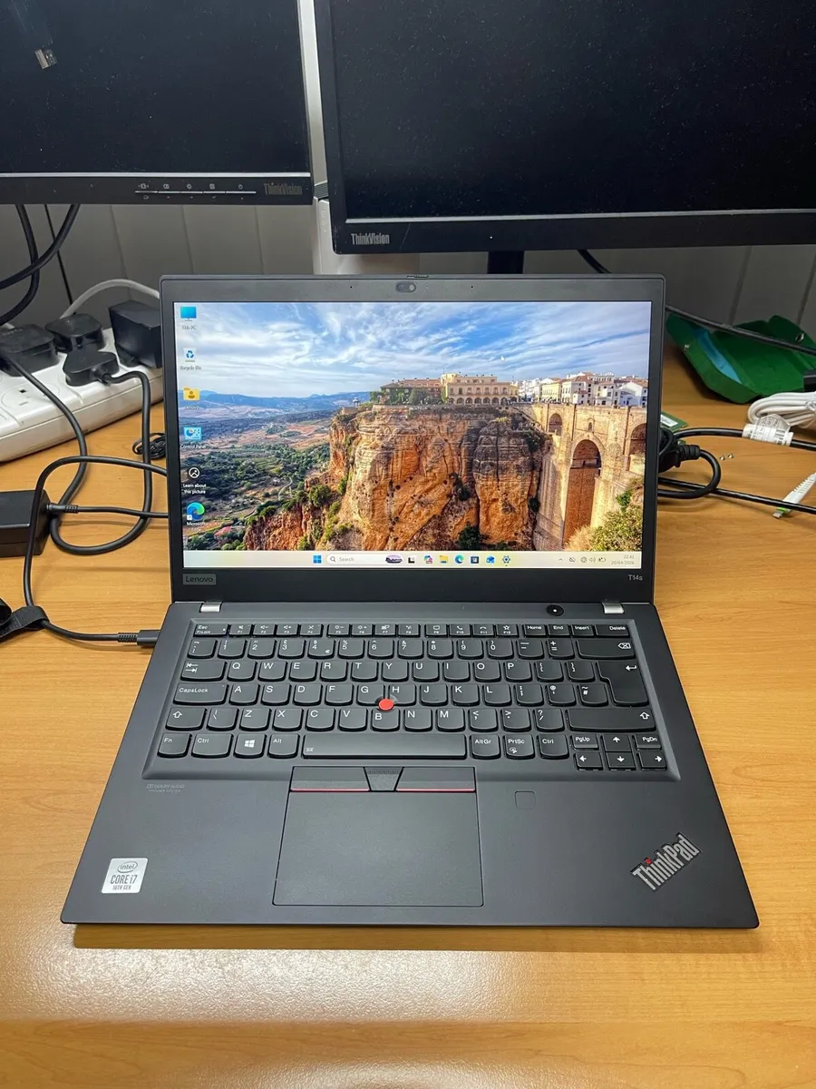 Lenovo Thinkpad i7 pro 16/512 Windows 11 - Image 1