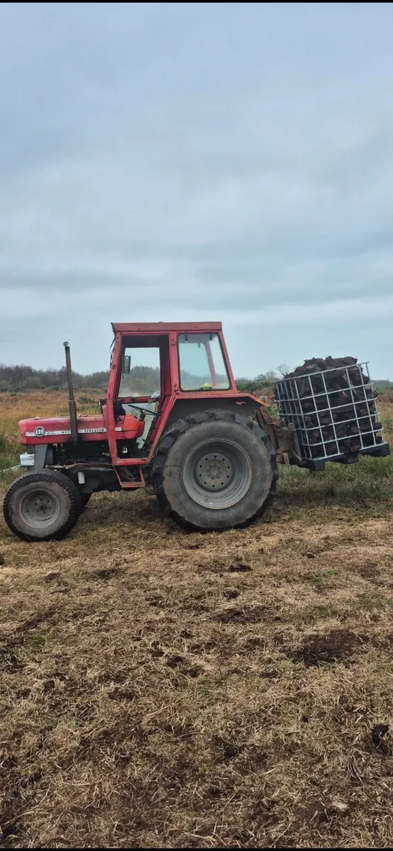 Massey Ferguson 135 1977 - Image 1