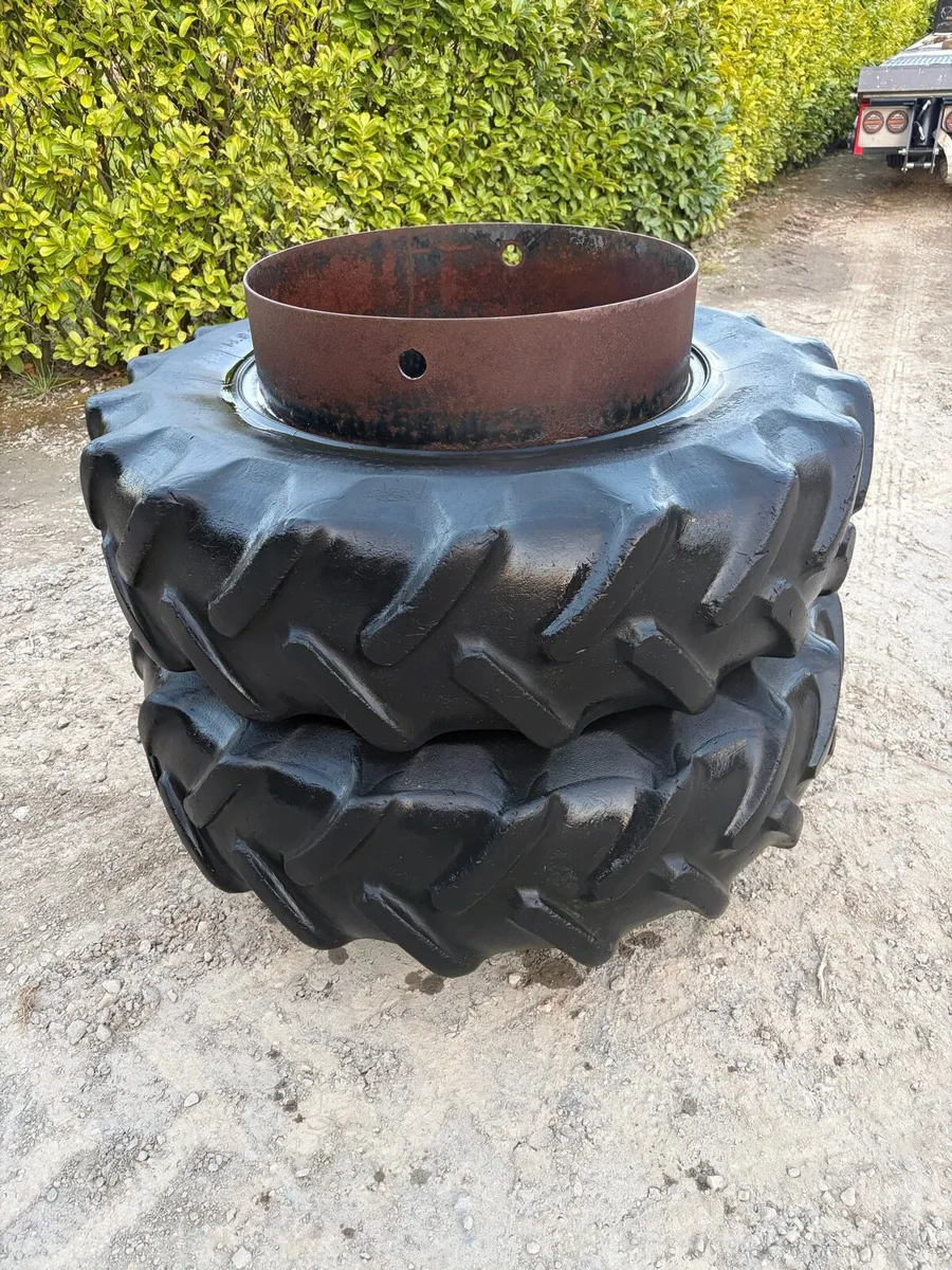 Stocks duals 14.9r28 - Image 1