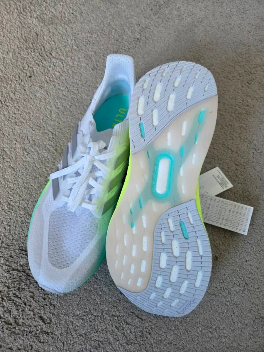 Adidas Ultraboost 5 - Image 3