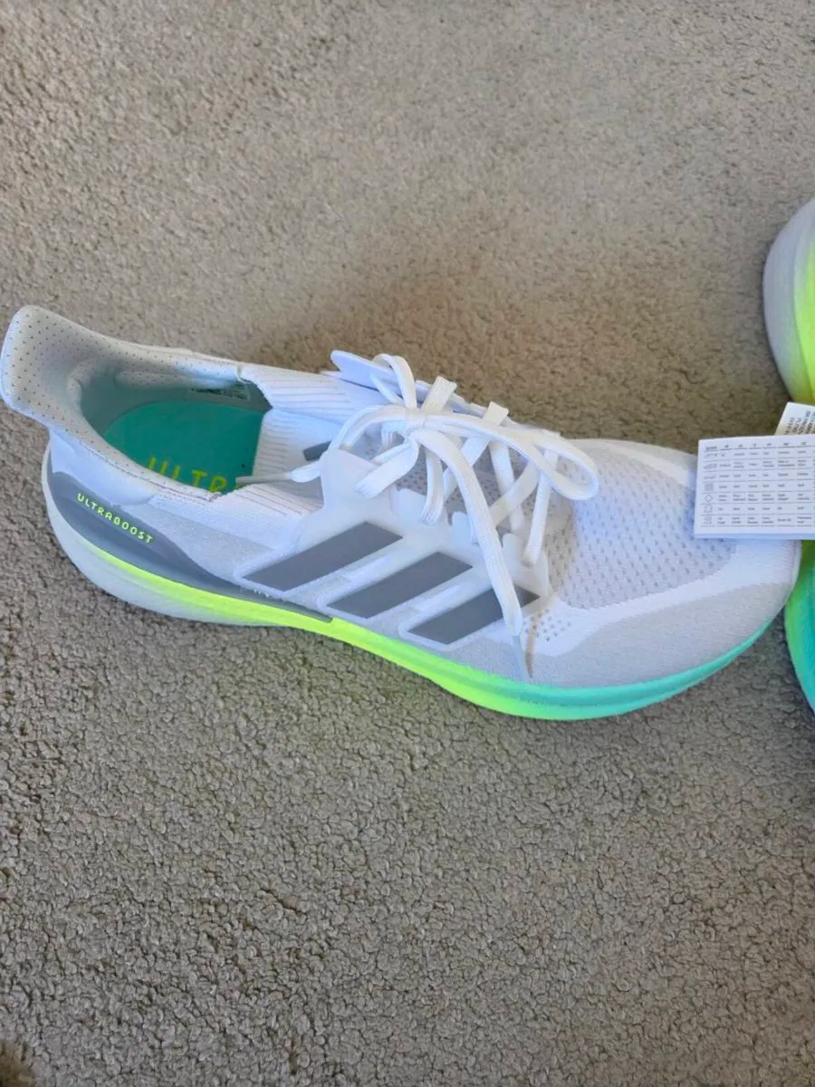 Adidas Ultraboost 5 - Image 4