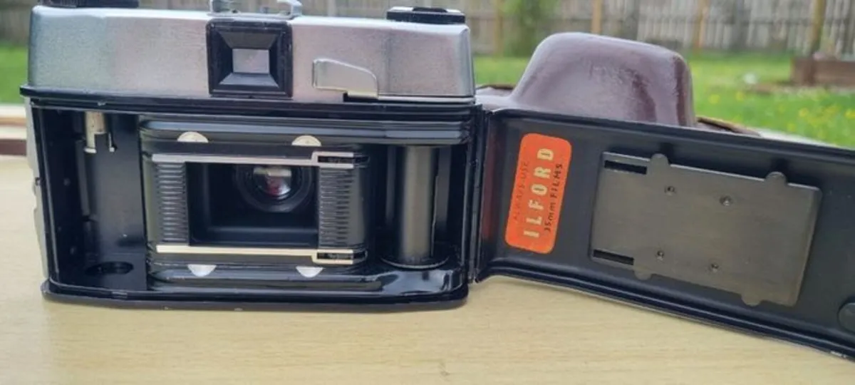 Ilford Sportsman Rangefinder Camera - Image 4