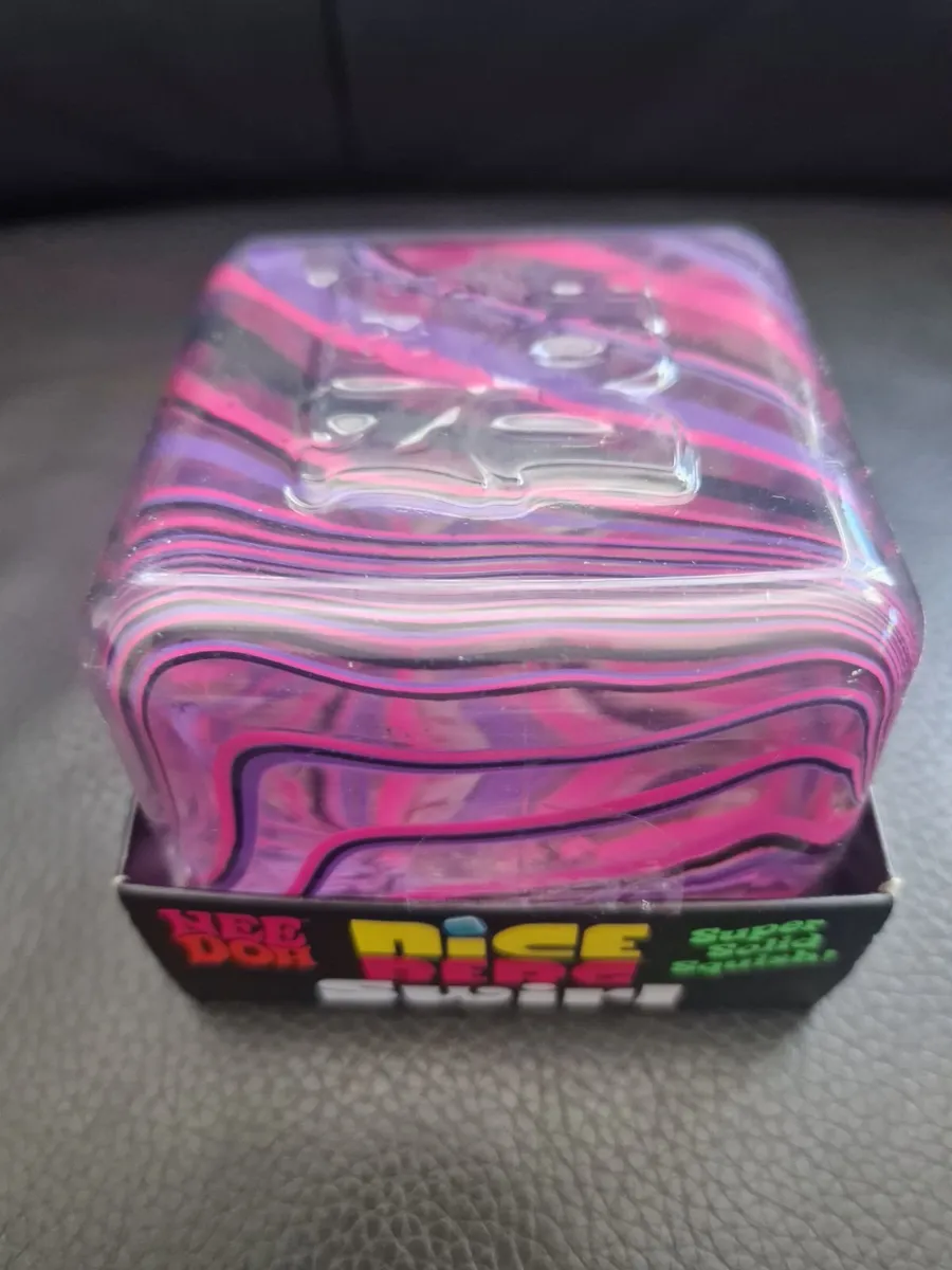 NeeDoh NiceBerg Swirl Large Squishy - Image 1