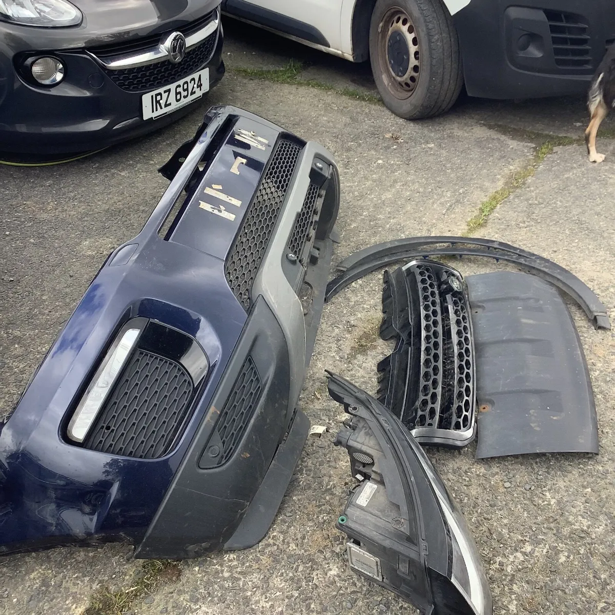 Range Rover evoque  2017 parts front bumper - Image 3