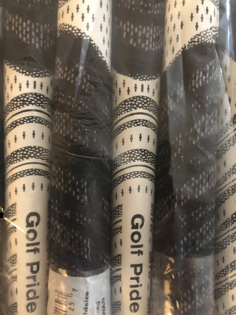 Set (12) Midsize Golf Pride Grips ( Final Price ) - Image 3