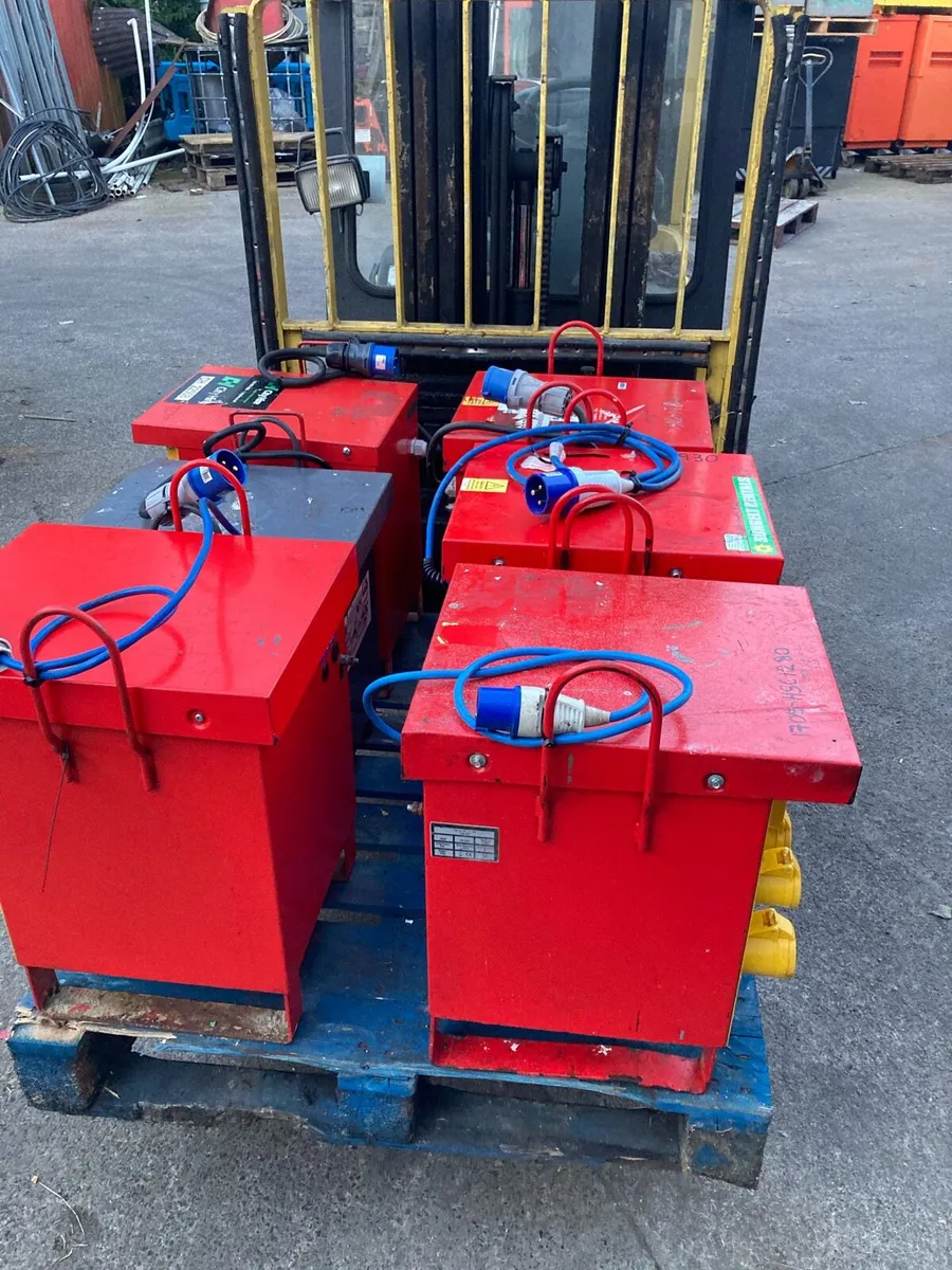 240 volts to 110 volts Site Transformers - Image 3