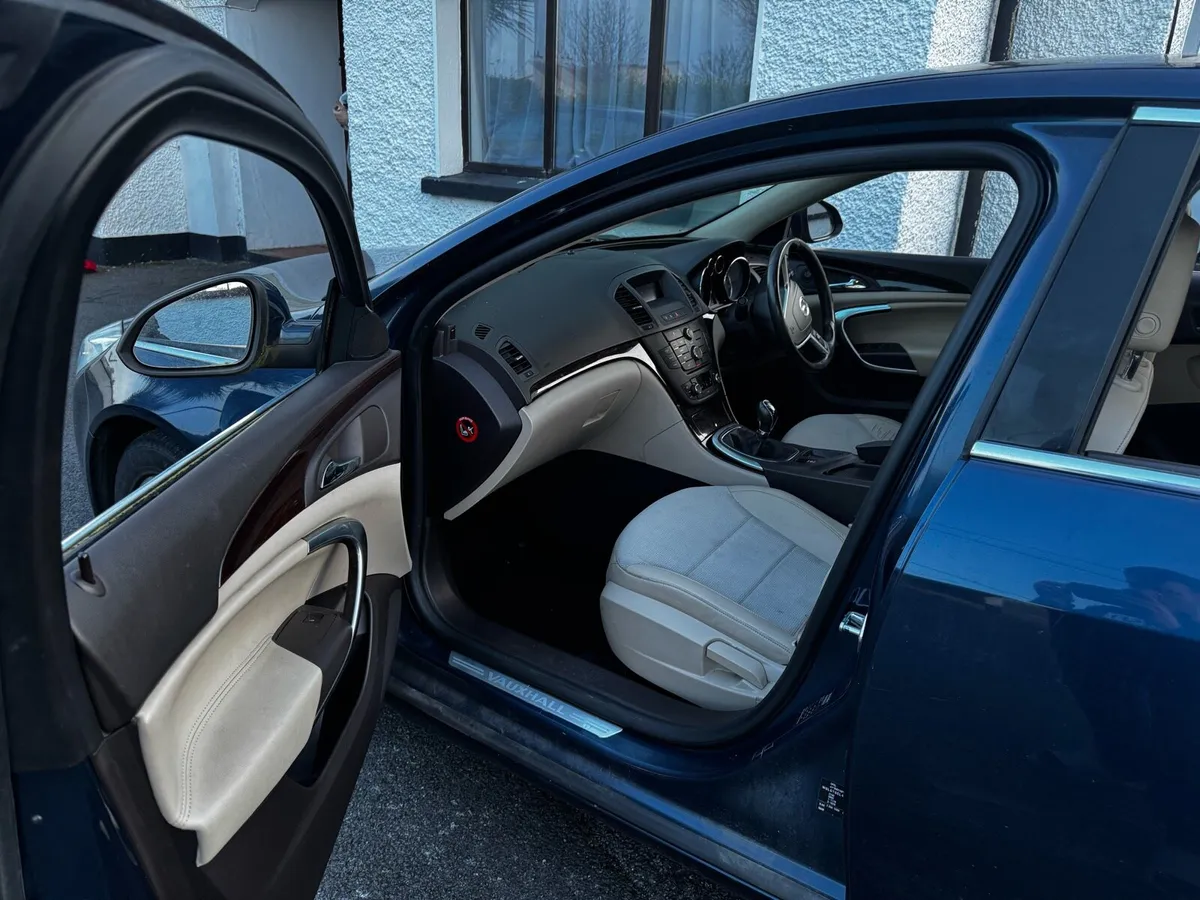 131 Vauxhall Insignia - Image 4