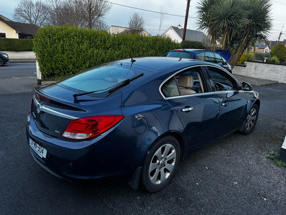 131 Vauxhall Insignia - Image 2