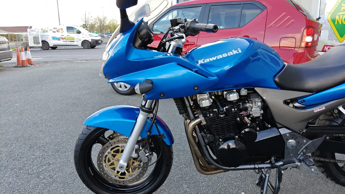 Kawasaki ZR-7S V.Clean Bike 27 k Km only - Image 2