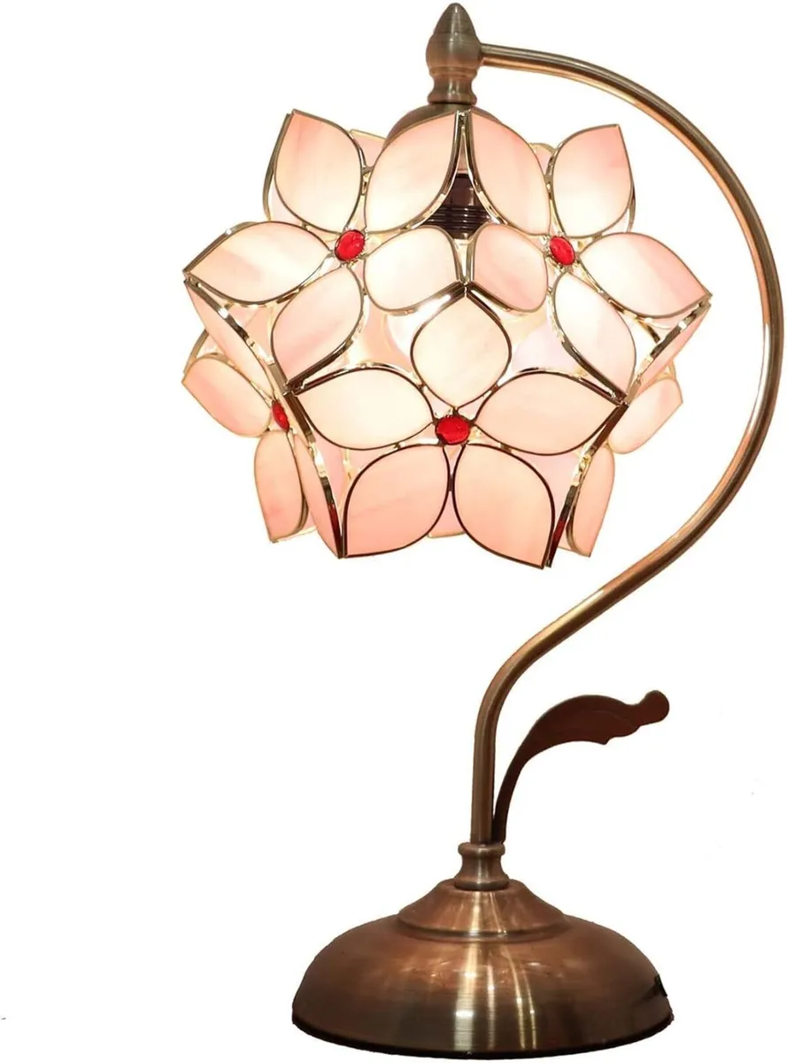L30832 Tiffany Style Stained Glass Flower Petal - Image 1