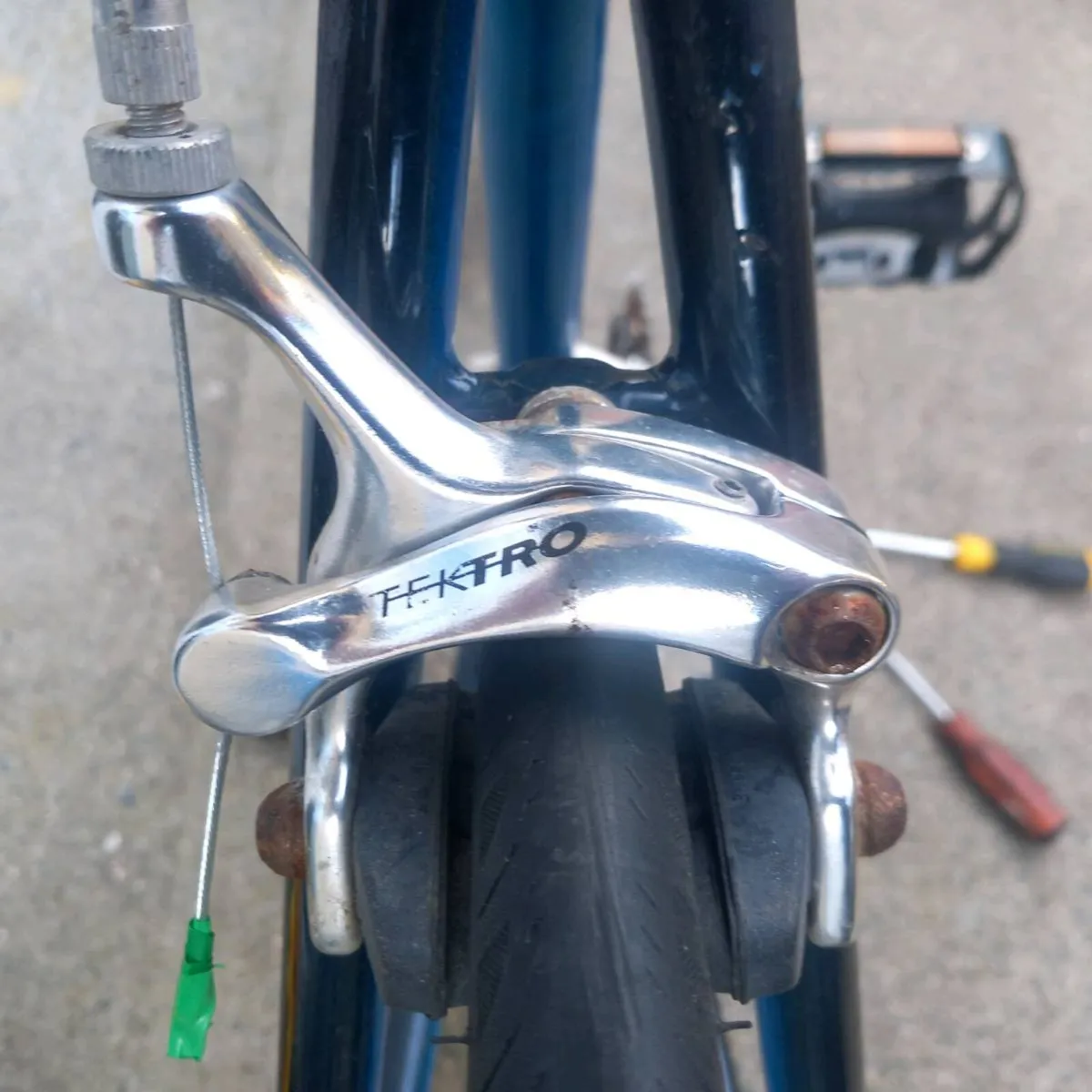 Falcon xanthos racing bike - Image 3