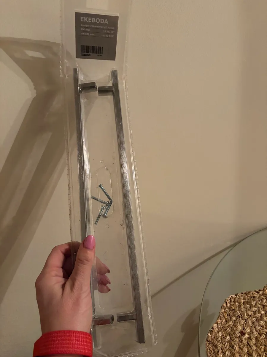 Drawers and brackets for wardrobe or cupboards - Image 4