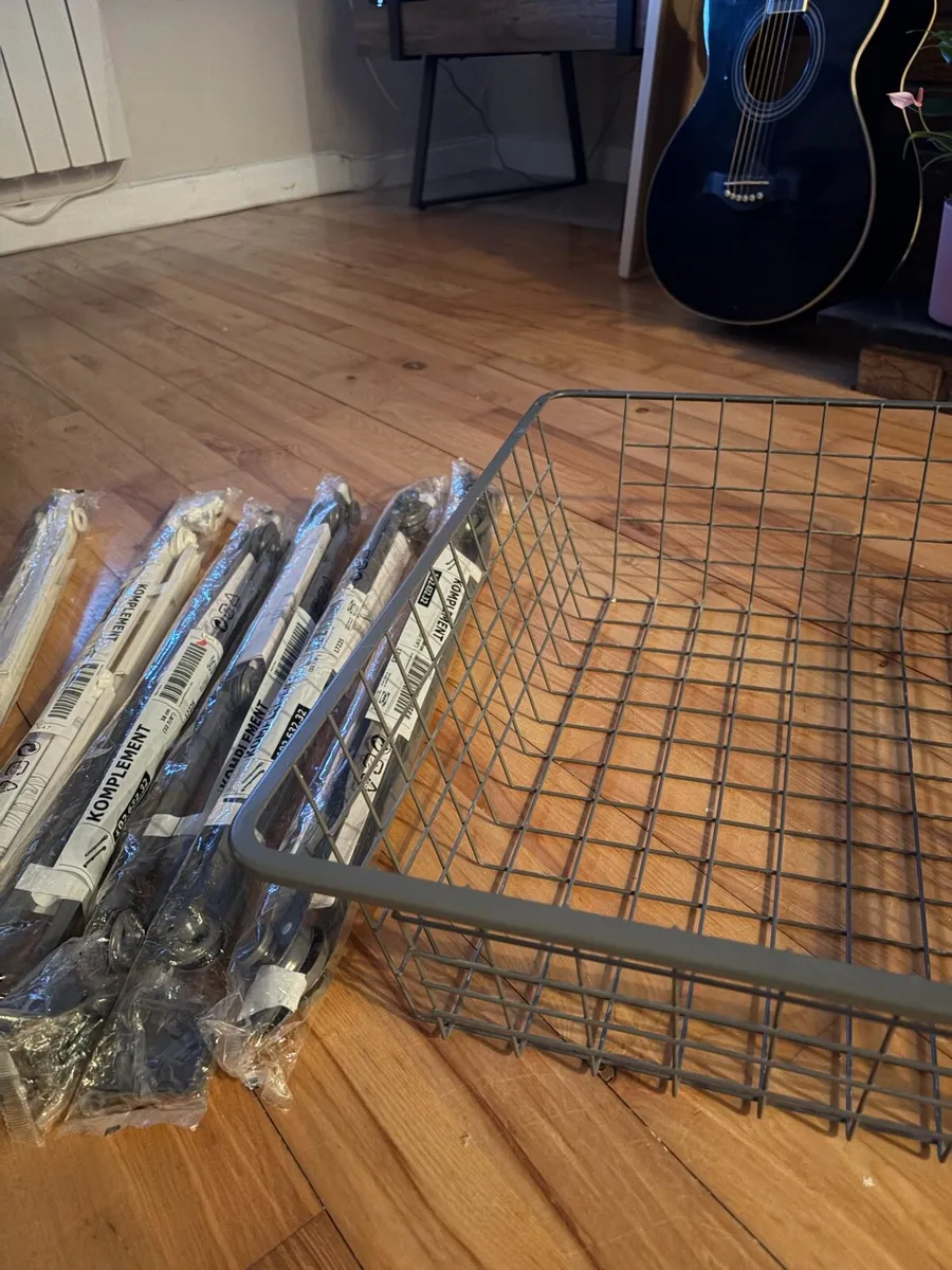 Drawers and brackets for wardrobe or cupboards - Image 1