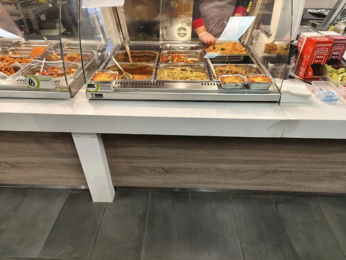 3 pan heated Ubert deli serve over - Image 1