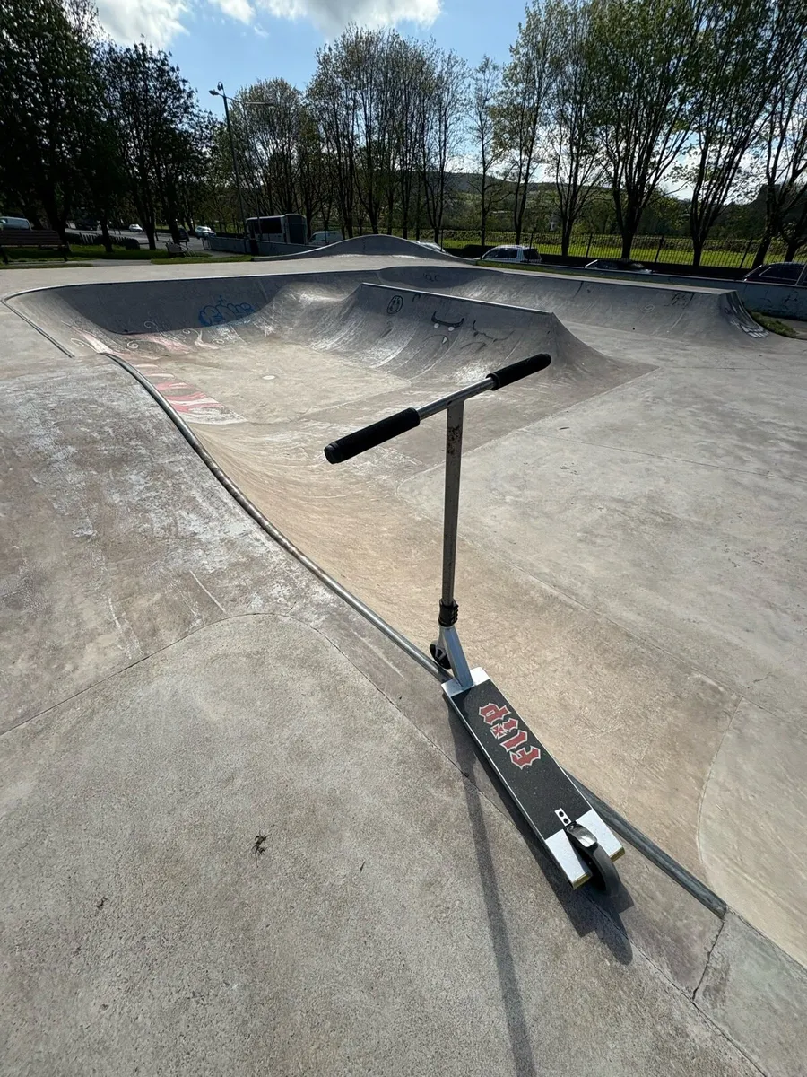 Stunt scooter - Image 2