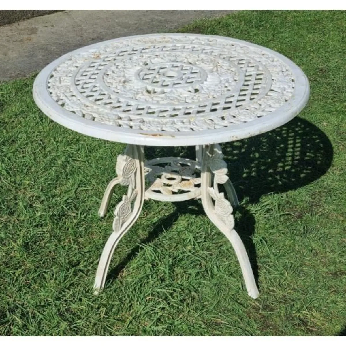 Cast Iron Garden Set Table and Four Chairs Style H - Image 3
