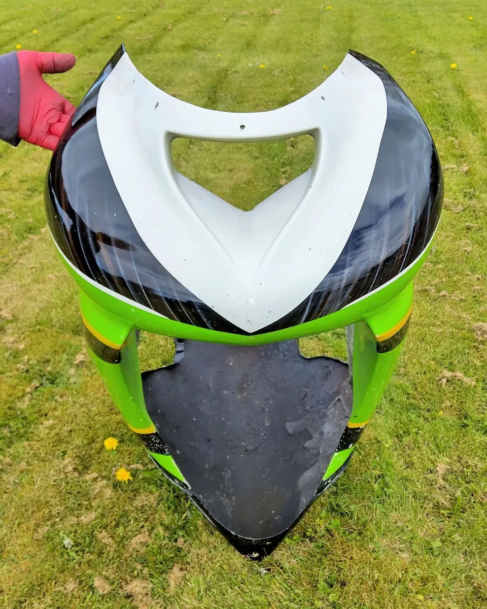 2006/2007 Kawasaki ZX10R Race Fairing & Seat - Image 2