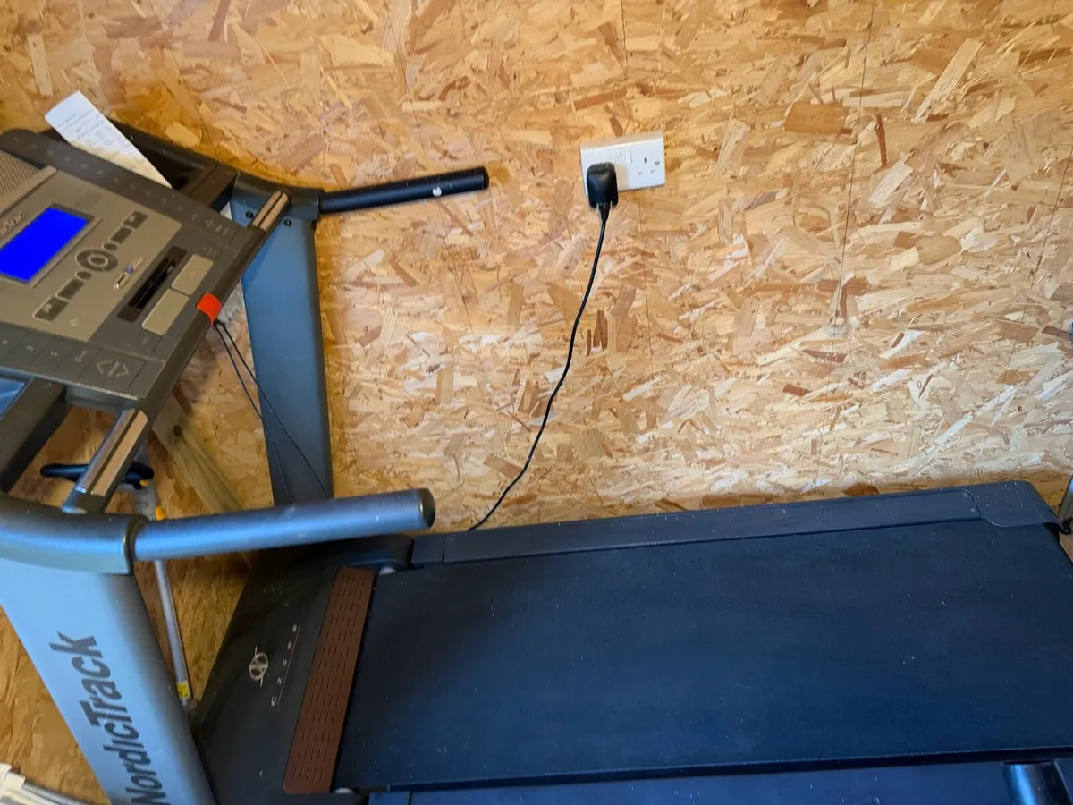 Treadmill 🏃 working perfectly - Image 1