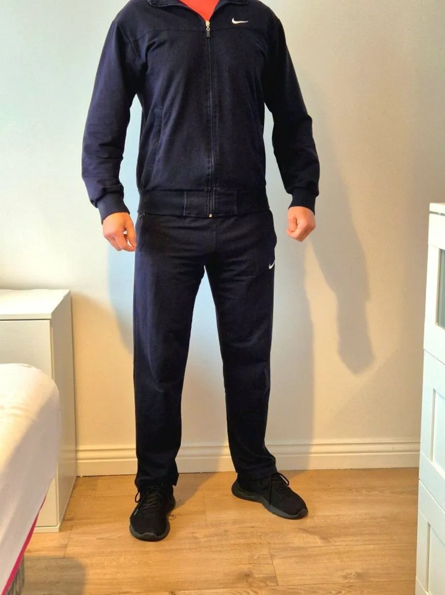 NIKE tracksuit - Image 2