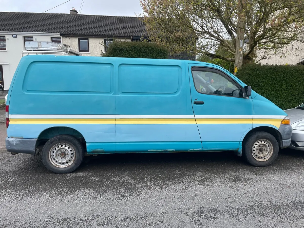 Toyota HiAce - Image 1