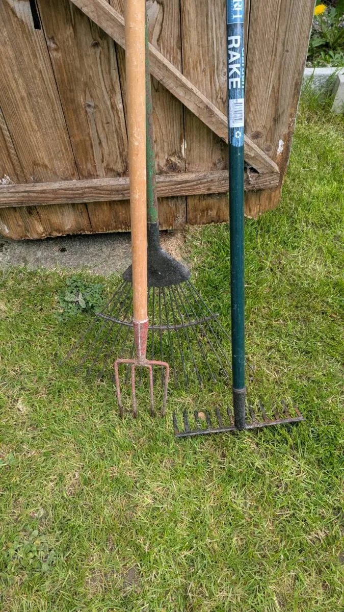 Garden Tools – FREE for dog treats 🐶 - Image 1