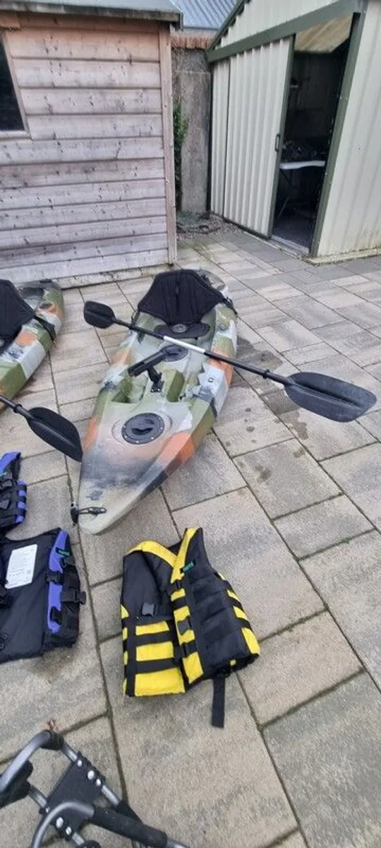 Kayaks x 2 + accessories - Image 2