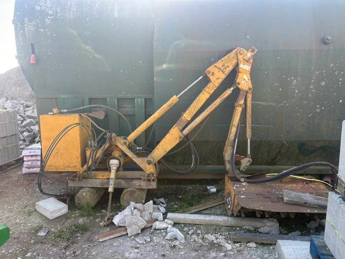 Hedge cutter - Image 1