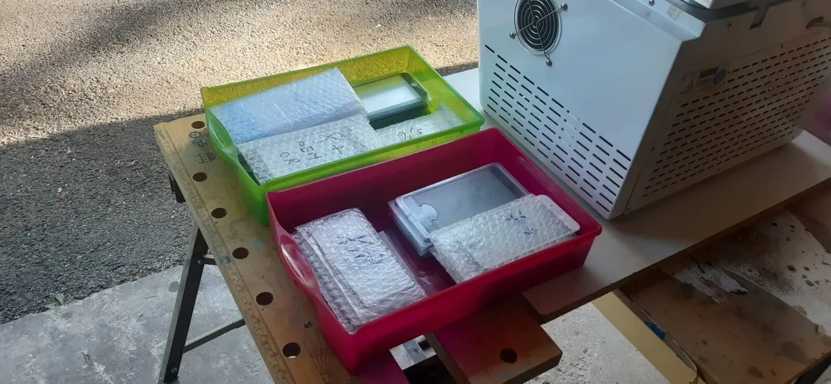 Phone rapir shop closing down screen and equipment - Image 2