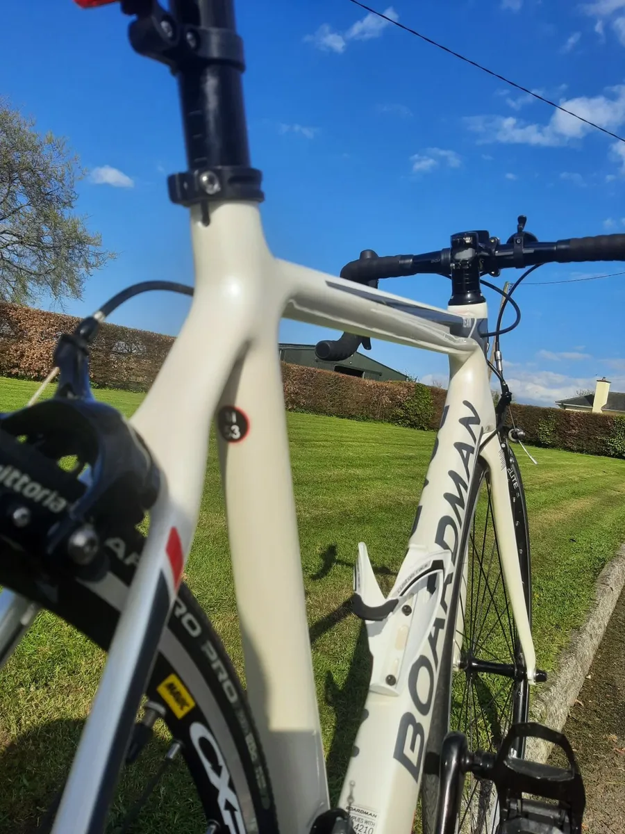 Boardman Team Carbon Road Bike – Ultegra – 53cm – - Image 2