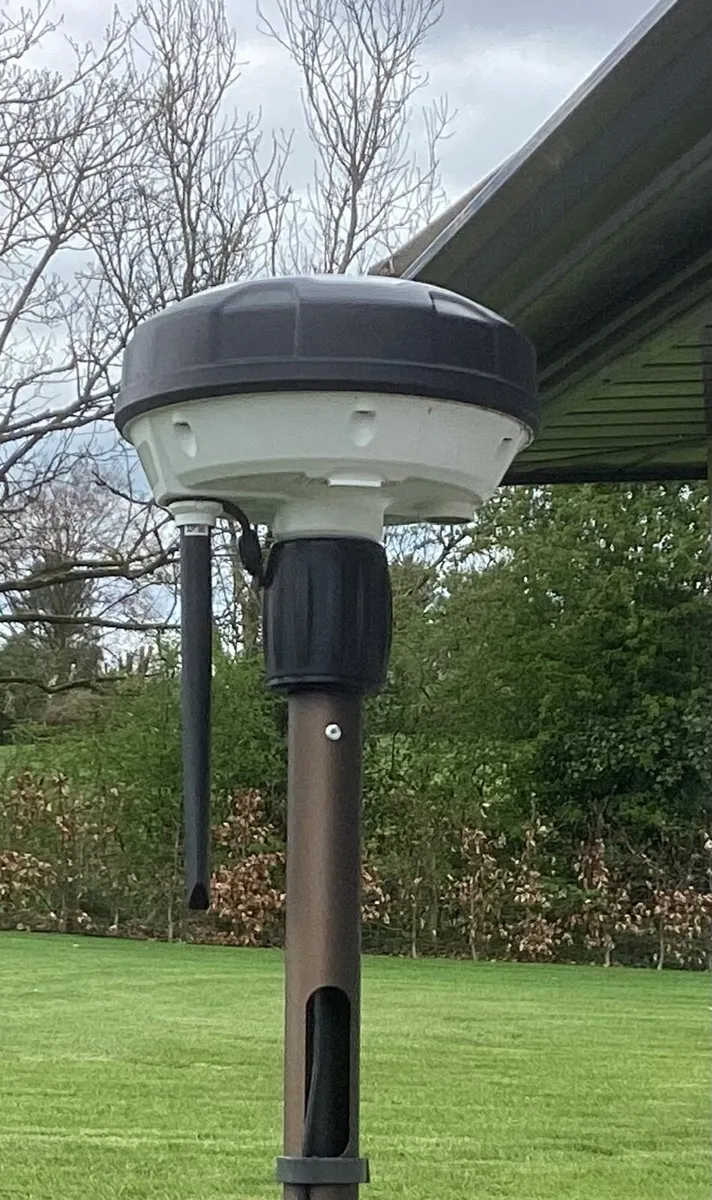 Luba 2 Robot lawnmower  - 1.25 acre mowing area - Image 2