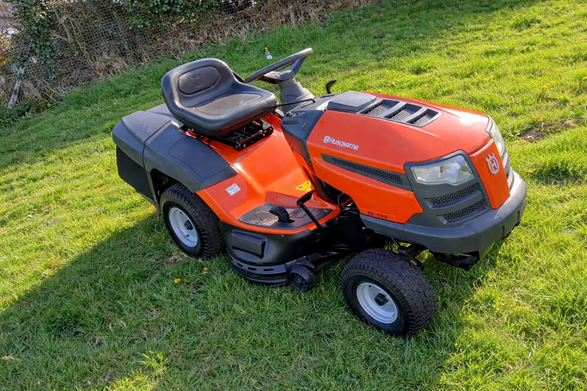Husqvarna ride on lawnmower - Image 1