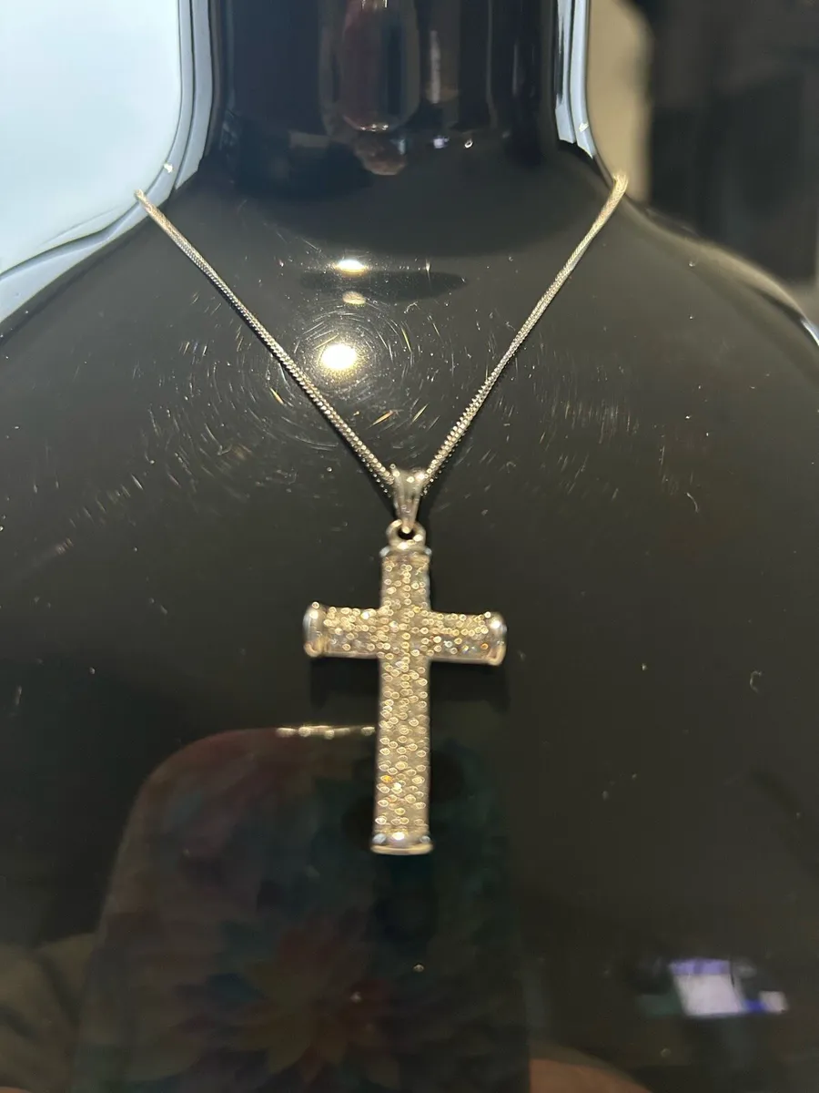 White diamond necklace - Image 4