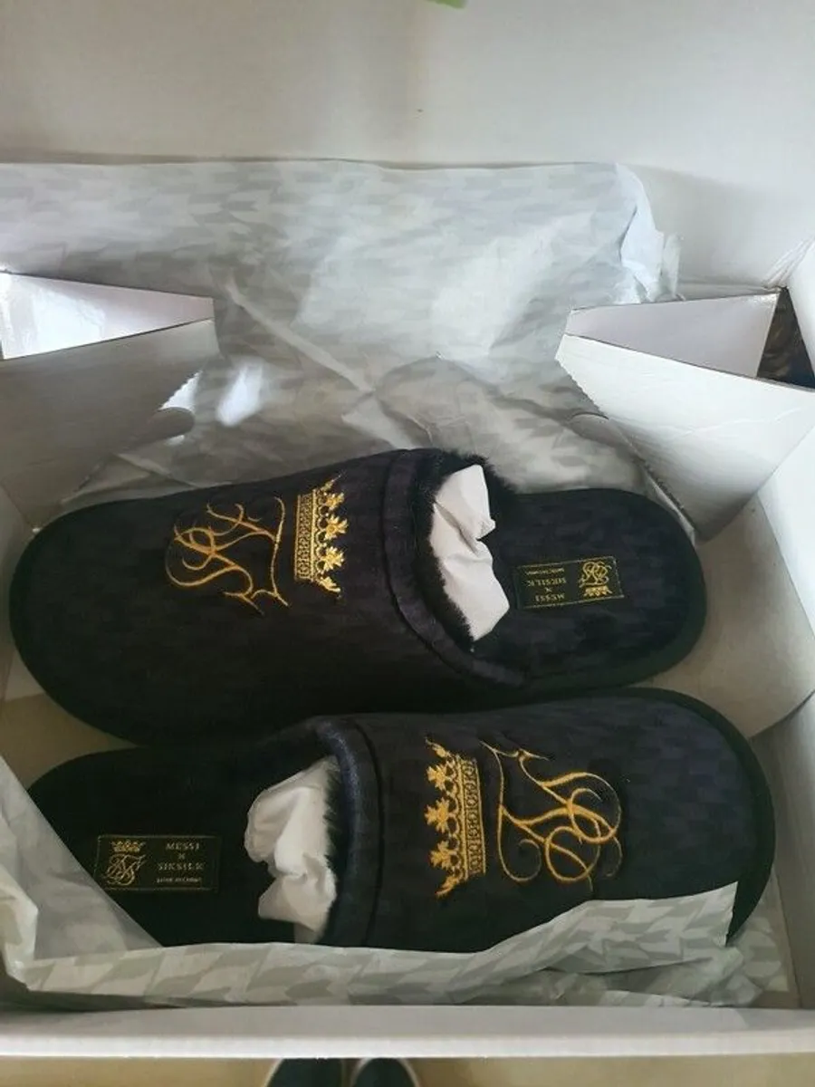 Messi slippers - Image 3