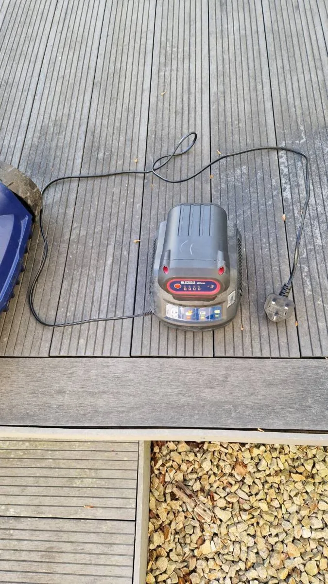 Spear&Jackson battery lawnmower - Image 2