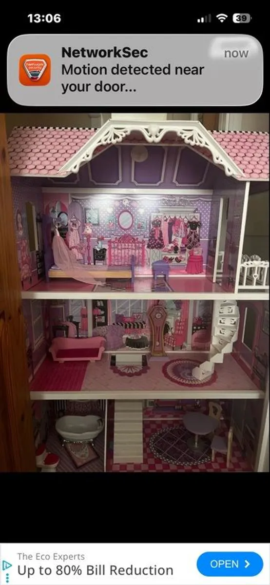 large dolls house - Image 1