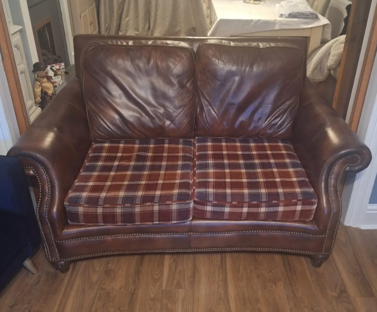 Leather 2 seater couch - Image 1
