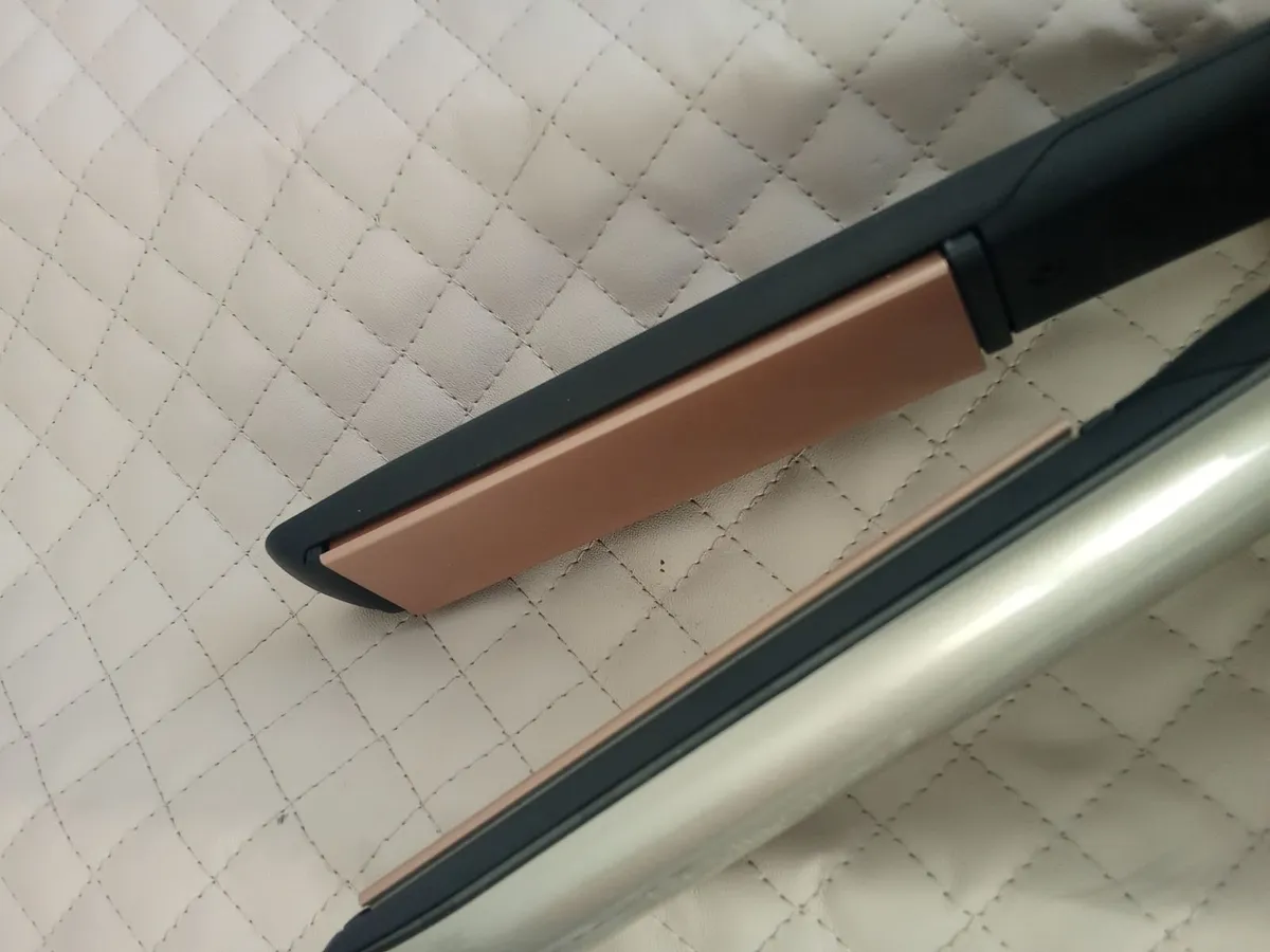 Remington hair straightener - Image 4