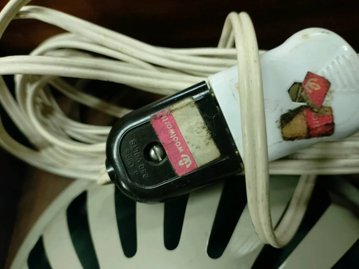 Vintage stereo - Image 2