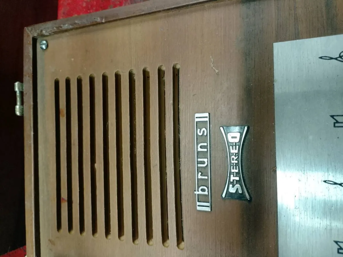 Vintage stereo - Image 3