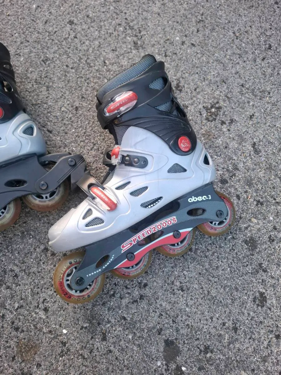 Size 39 roller blades - Image 2