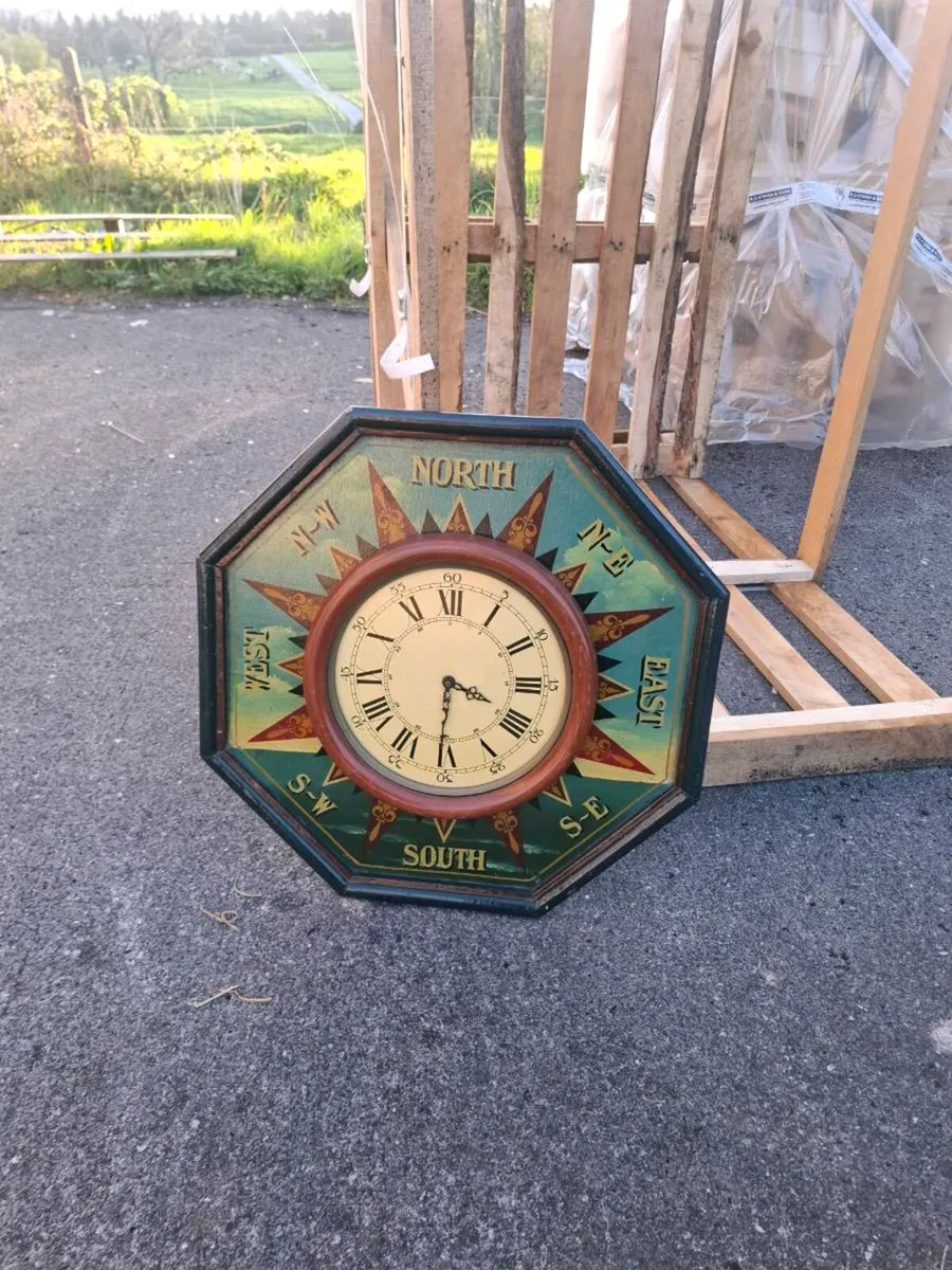 Large country corner clock - Image 1