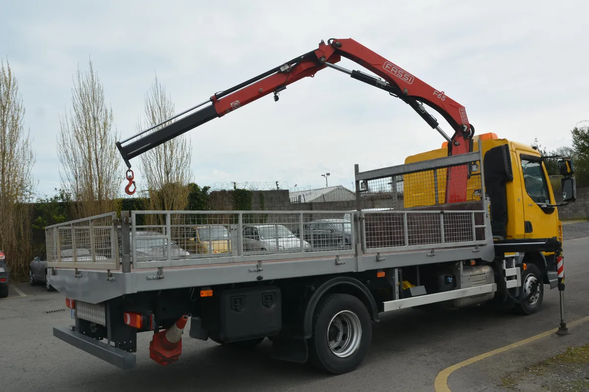 DAF 12T GVW dropside & Remote Fassi Crane - Image 2