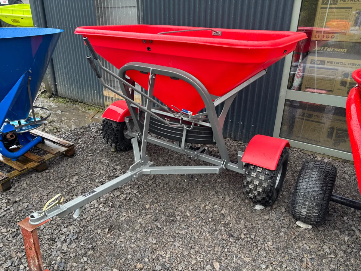 Fertilizer spreader - Image 2