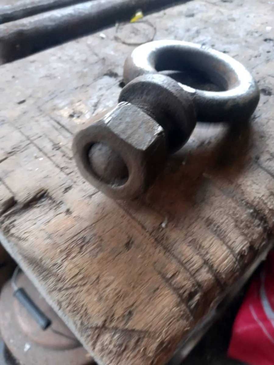 Vintage heavy duty lifting eye bolt - Image 1