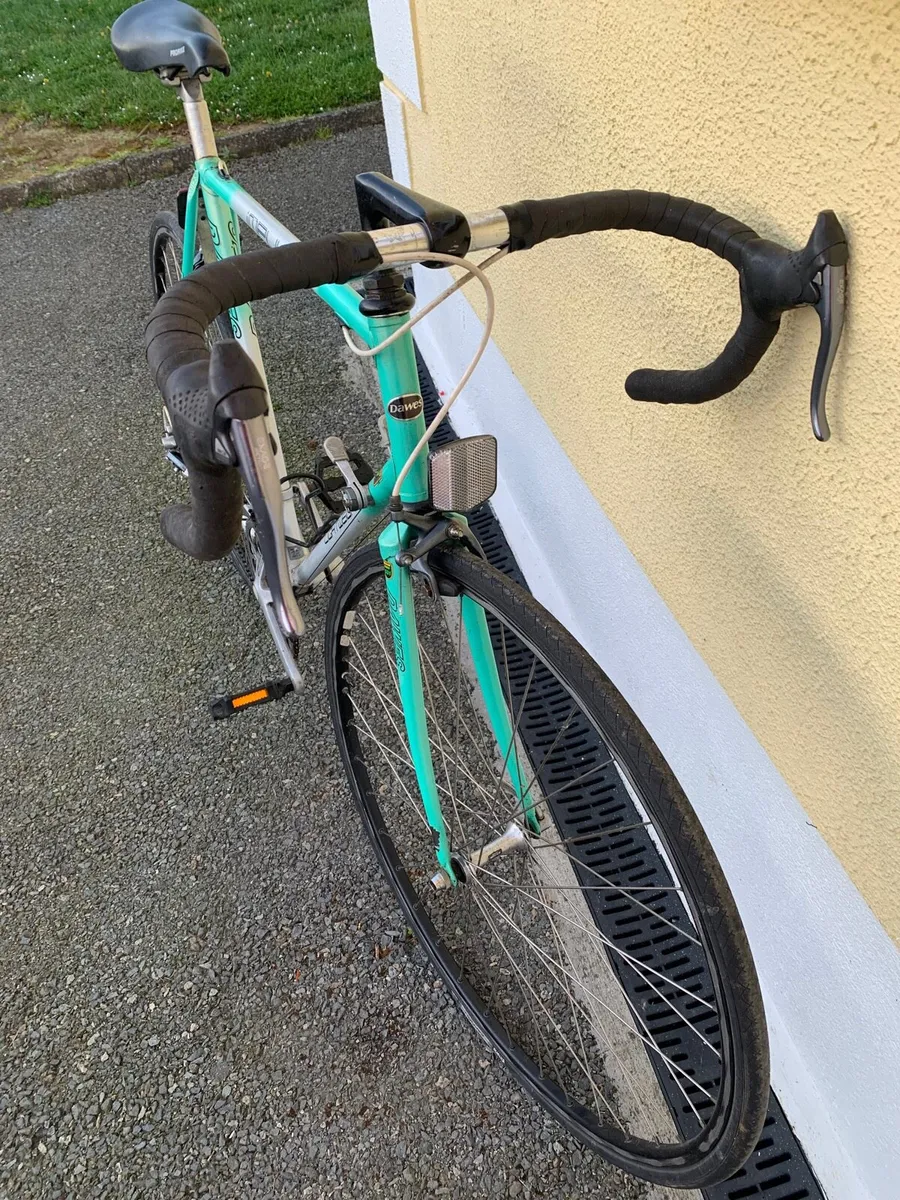 Racing Bike - Image 4