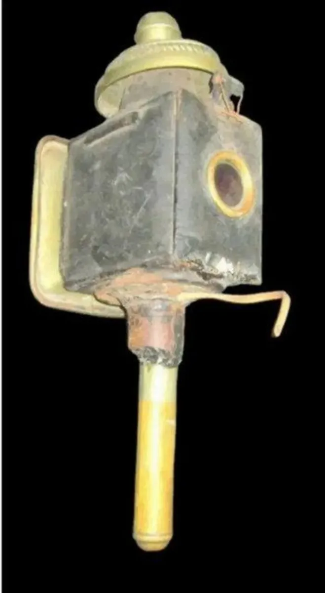 Vintage Original Carriage/Buggy Lamp - Image 2