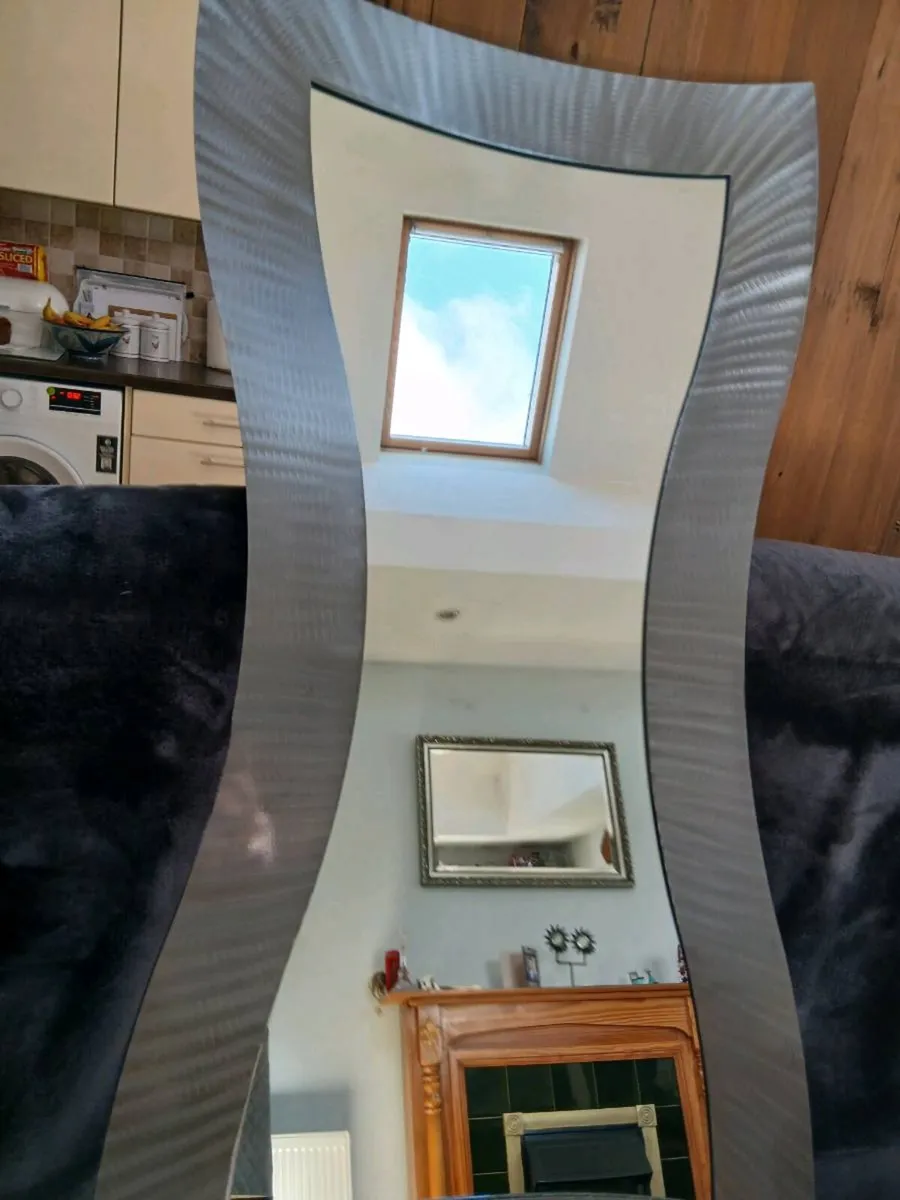 LARGE MIRROR AS NEW - Image 1