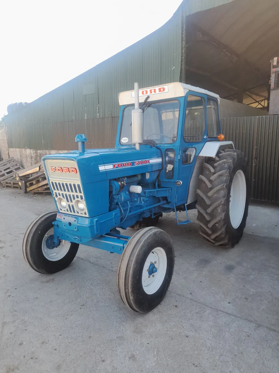 Ford 5000, nut and bolt restoration - Image 1