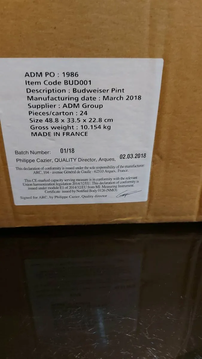 24 boxed New Budweiser Glasses - Image 2